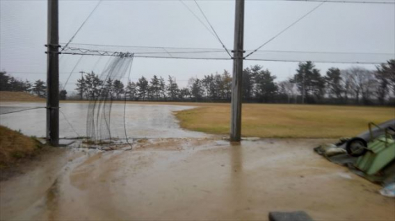 雨で練習が中止になりました。